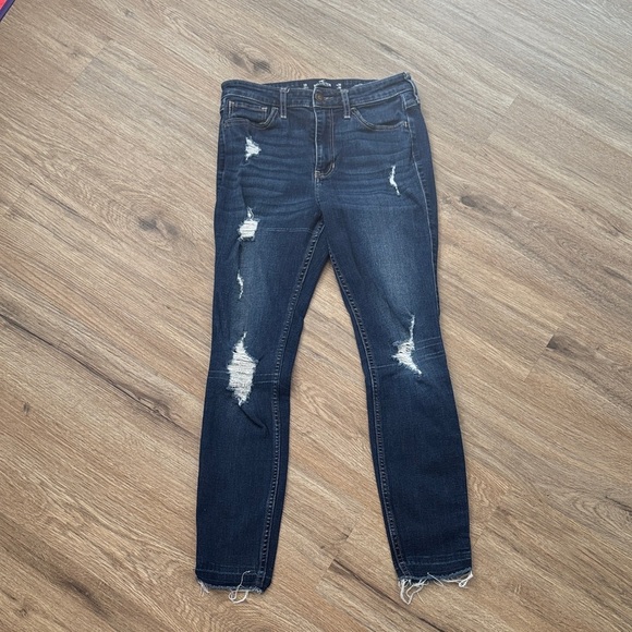 Women's Distressed Hollister Blue Jeans - Picture 1 of 6
